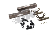 WRX 02-14 / STI 07-15 / Legacy GT 07-12 Fuelrailkit Med Spridare (Toppmatade) 750cc Deatschwerks